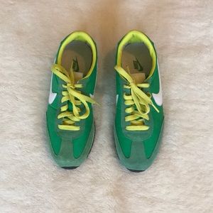 Retro Nike leisure sneakers